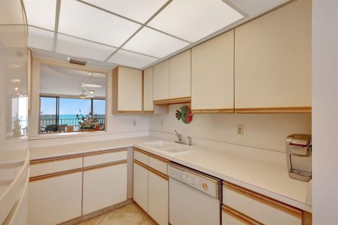 Copropriété à vendre à Hutchinson Island South, Floride: 2 chambres, 116.22 m2 № 2181963 - photo 12