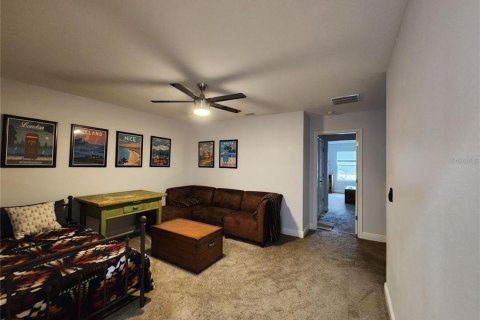 Townhouse in LAKESHORE in Lutz, Florida 3 bedrooms, 175.4 sq.m. № 2212657 - photo 20