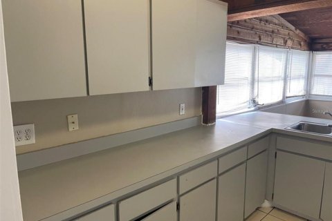 Casa en alquiler en Saint Petersburg, Florida, 2 dormitorios, 80.27 m2 № 2156537 - foto 6