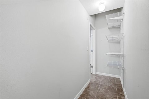 Touwnhouse à vendre à Tampa, Floride: 3 chambres, 188.96 m2 № 2298471 - photo 22