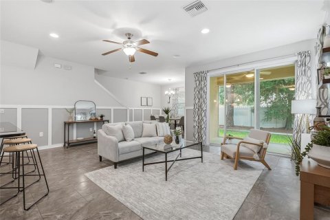 Touwnhouse à vendre à Tampa, Floride: 3 chambres, 188.96 m2 № 2298471 - photo 7