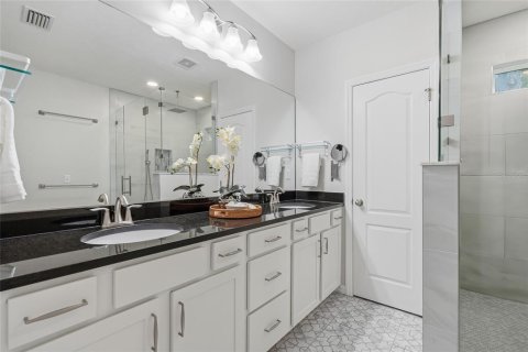 Touwnhouse à vendre à Tampa, Floride: 3 chambres, 188.96 m2 № 2298471 - photo 30