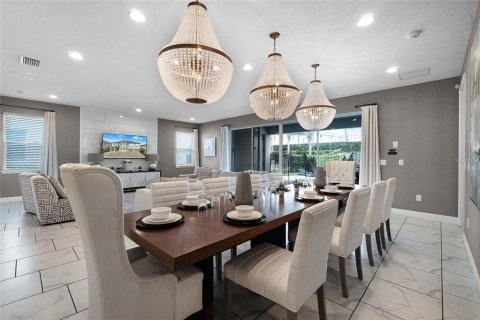 House in Kissimmee, Florida 11 bedrooms, 510.59 sq.m. № 1593371 - photo 8