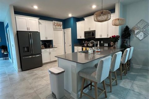 House in Orlando, Florida 3 bedrooms, 204.66 sq.m. № 2152304 - photo 10