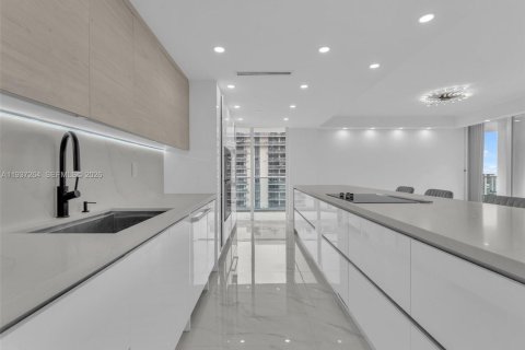 Купить кондоминиум в Авентура, Флорида 3 спальни, 175.31м2, № 2053421 - фото 6