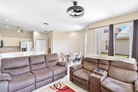 Купить виллу или дом в Мирамар, Флорида 3 комнаты, 209.96м2, № 2178807 - фото 11