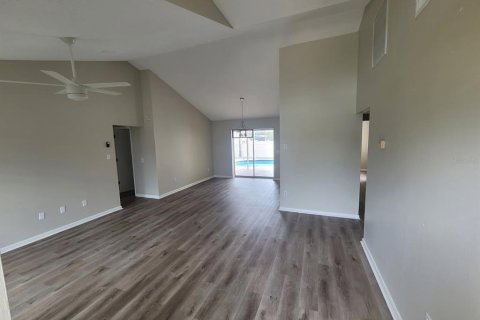 Снять в аренду виллу или дом в Венеция, Флорида 3 спальни, 143.53м2, № 1905097 - фото 3