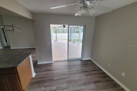 Снять в аренду виллу или дом в Венеция, Флорида 3 спальни, 143.53м2, № 1905097 - фото 4