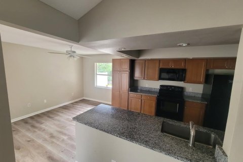 Снять в аренду виллу или дом в Венеция, Флорида 3 спальни, 143.53м2, № 1905097 - фото 5