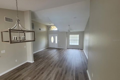 Снять в аренду виллу или дом в Венеция, Флорида 3 спальни, 143.53м2, № 1905097 - фото 9