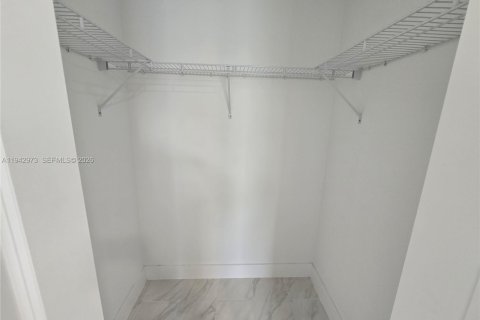 Villa ou maison à vendre à Lehigh Acres, Floride: 3 chambres, 145.11 m2 № 1999373 - photo 21