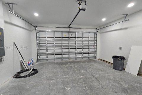 Villa ou maison à vendre à Lehigh Acres, Floride: 3 chambres, 145.11 m2 № 1999373 - photo 23