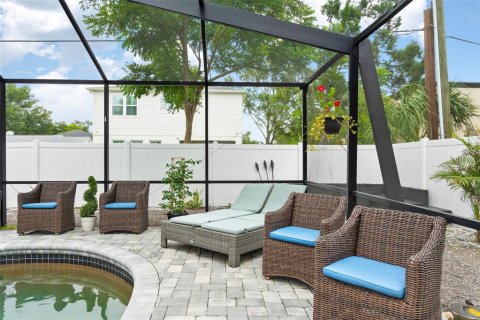 House in Tampa, Florida 3 bedrooms, 164.44 sq.m. № 2230189 - photo 28
