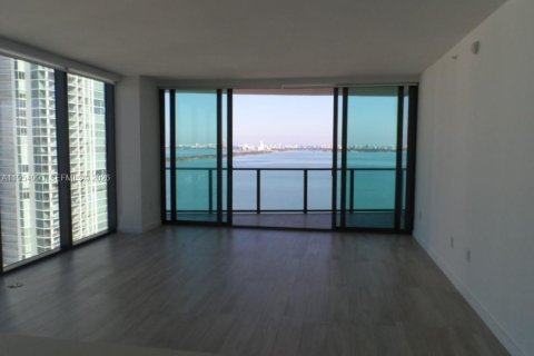 Condominio en alquiler en Miami, Florida, 2 dormitorios, 121.79 m2 № 2009547 - foto 10