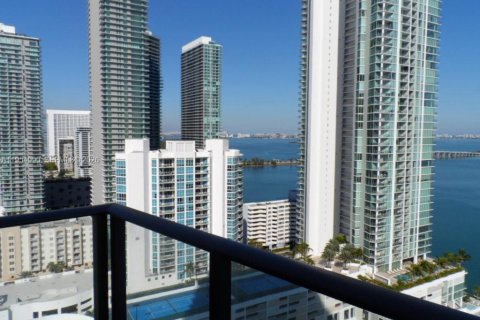 Condominio en alquiler en Miami, Florida, 2 dormitorios, 121.79 m2 № 2009547 - foto 6