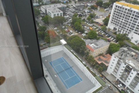 Condominio en alquiler en Miami, Florida, 2 dormitorios, 121.79 m2 № 2009547 - foto 5