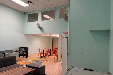Commercial property in Bunnell, Florida 148.64 sq.m. № 2223803 - photo 9