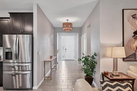 Villa ou maison à louer à Bradenton, Floride: 4 chambres, 189.99 m2 № 2151332 - photo 4