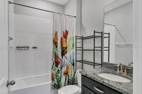 Villa ou maison à louer à Bradenton, Floride: 4 chambres, 189.99 m2 № 2151332 - photo 28
