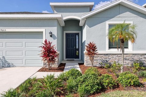 Villa ou maison à louer à Bradenton, Floride: 4 chambres, 189.99 m2 № 2151332 - photo 3
