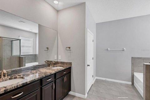 Villa ou maison à louer à Bradenton, Floride: 4 chambres, 189.99 m2 № 2151332 - photo 21
