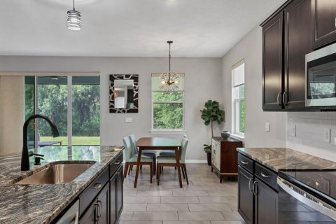 Villa ou maison à louer à Bradenton, Floride: 4 chambres, 189.99 m2 № 2151332 - photo 17