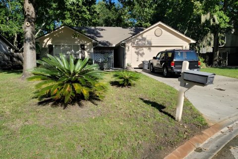 House in Fleming Island, Florida 3 bedrooms, 137.87 sq.m. № 1549690 - photo 15