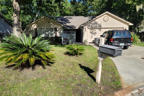 House in Fleming Island, Florida 3 bedrooms, 137.87 sq.m. № 1549690 - photo 1