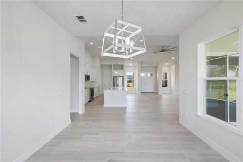 House in Lake Alfred, Florida 4 bedrooms, 246.75 sq.m. № 2231741 - photo 17