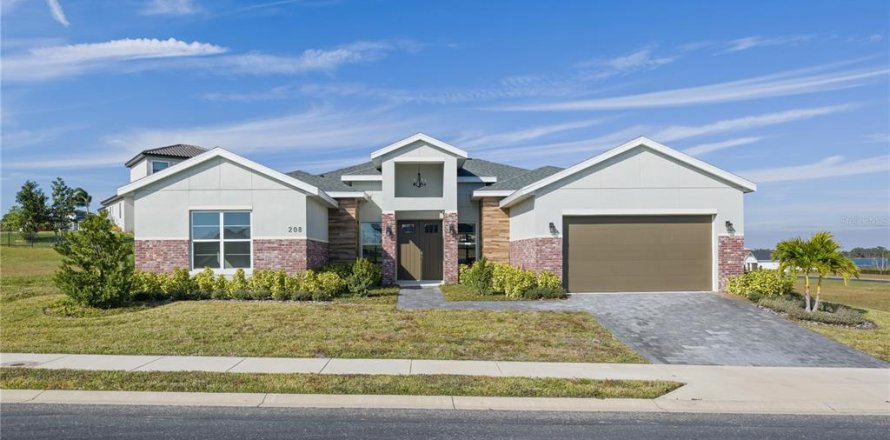 House in Lake Alfred, Florida 4 bedrooms, 246.75 sq.m. № 2231741