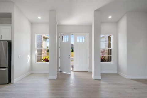 House in Lake Alfred, Florida 4 bedrooms, 246.75 sq.m. № 2231741 - photo 6