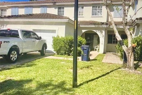 Villa ou maison à vendre à Homestead, Floride: 2 chambres, 130.81 m2 № 1994186 - photo 1