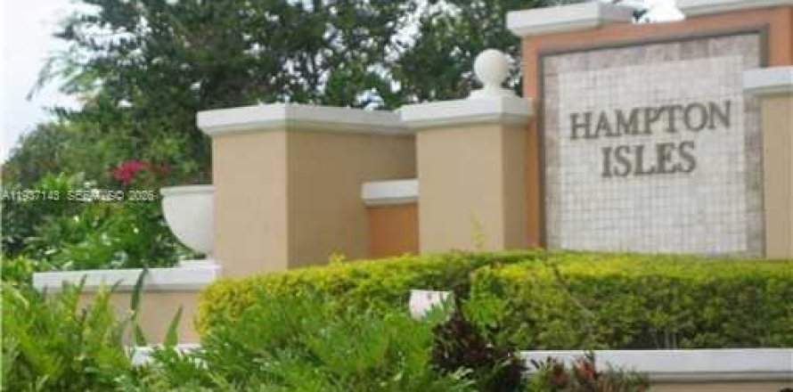 Condo in Pembroke Pines, Florida, 3 bedrooms  № 1995050