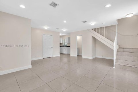 Immobilier commercial à vendre à Fort Lauderdale, Floride: 116.13 m2 № 2078200 - photo 8