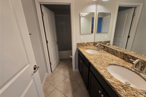 Villa ou maison à vendre à Brandon, Floride: 5 chambres, 233 m2 № 1746492 - photo 12