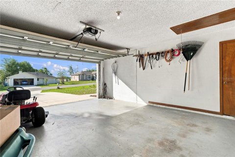Casa en venta en Brooksville, Florida, 3 dormitorios, 176.7 m2 № 2418789 - foto 25