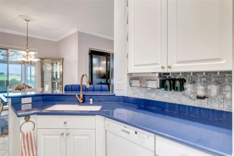 Снять в аренду виллу или дом в Клермон, Флорида 9 комнат, 175.49м2, № 1847517 - фото 13