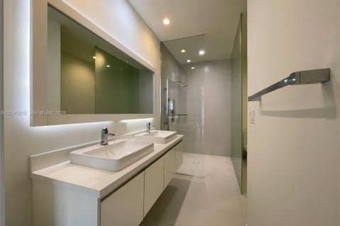 Copropriété à louer à Doral, Floride: 3 chambres, 126.35 m2 № 2384836 - photo 16