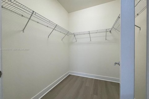 Copropriété à louer à Doral, Floride: 3 chambres, 126.35 m2 № 2384836 - photo 18
