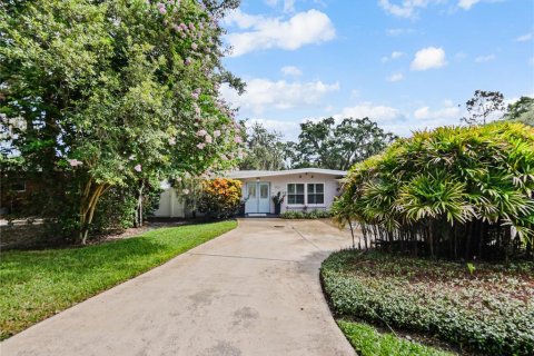 House in Winter Park, Florida 3 bedrooms, 142.7 sq.m. № 1813684 - photo 1
