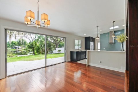 House in Winter Park, Florida 3 bedrooms, 142.7 sq.m. № 1813684 - photo 6
