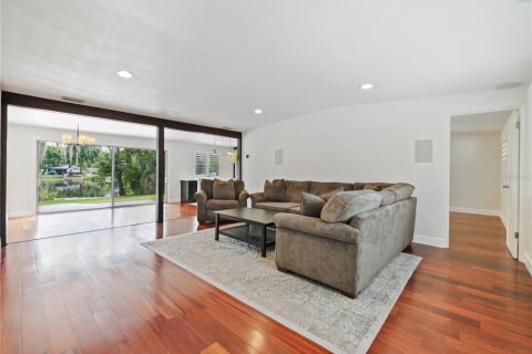 House in Winter Park, Florida 3 bedrooms, 142.7 sq.m. № 1813684 - photo 3