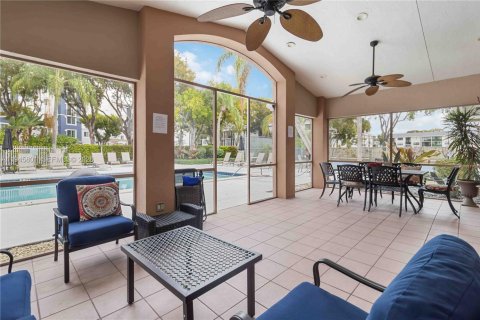 Condo in West Palm Beach, Florida, 2 bedrooms  № 2002070 - photo 18