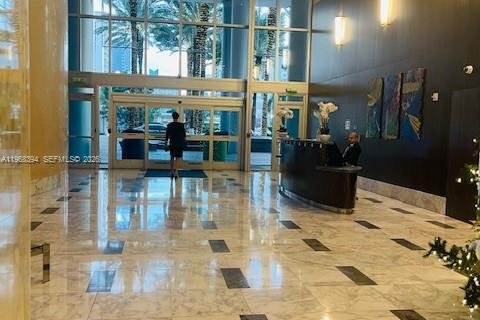 Copropriété à louer à Miami, Floride: 1 chambre, 76.64 m2 № 2041167 - photo 4