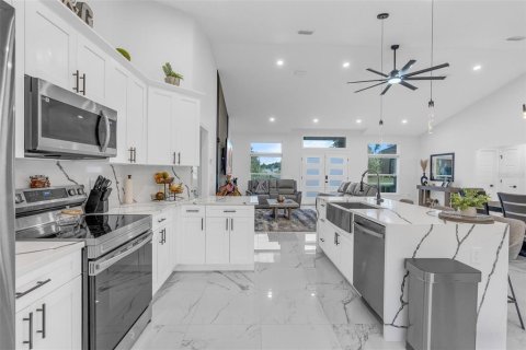 Casa en venta en Ocala, Florida, 3 dormitorios, 173.73 m2 № 2384079 - foto 16