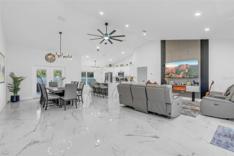 Casa en venta en Ocala, Florida, 3 dormitorios, 173.73 m2 № 2384079 - foto 4
