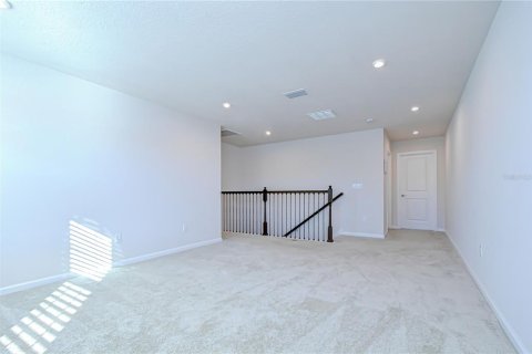 House in Land O' Lakes, Florida 4 bedrooms, 259.85 sq.m. № 2226268 - photo 25