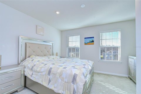 House in Land O' Lakes, Florida 4 bedrooms, 259.85 sq.m. № 2226268 - photo 26