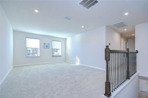 House in Land O' Lakes, Florida 4 bedrooms, 259.85 sq.m. № 2226268 - photo 24