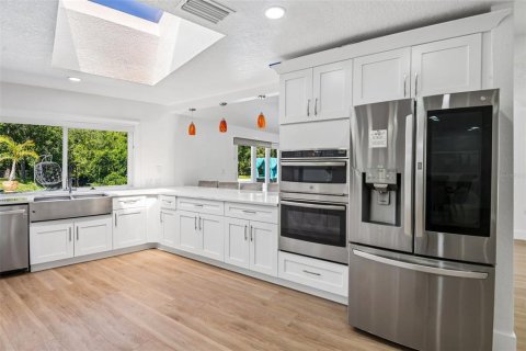 Villa ou maison à vendre à Largo, Floride: 4 chambres, 320.7 m2 № 2121504 - photo 11